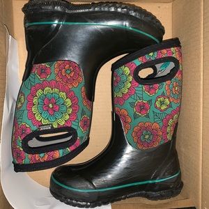 BOGS girls boots